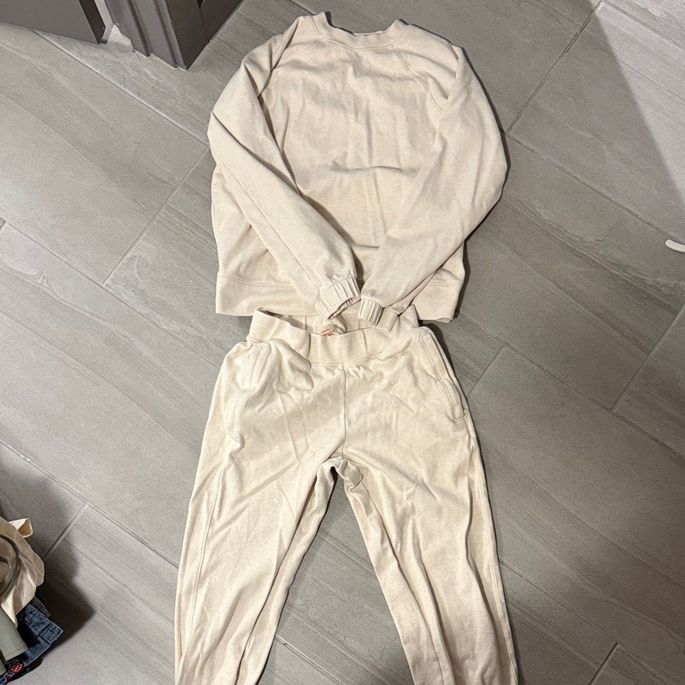 Eberjey Soft Cream Lounge Set